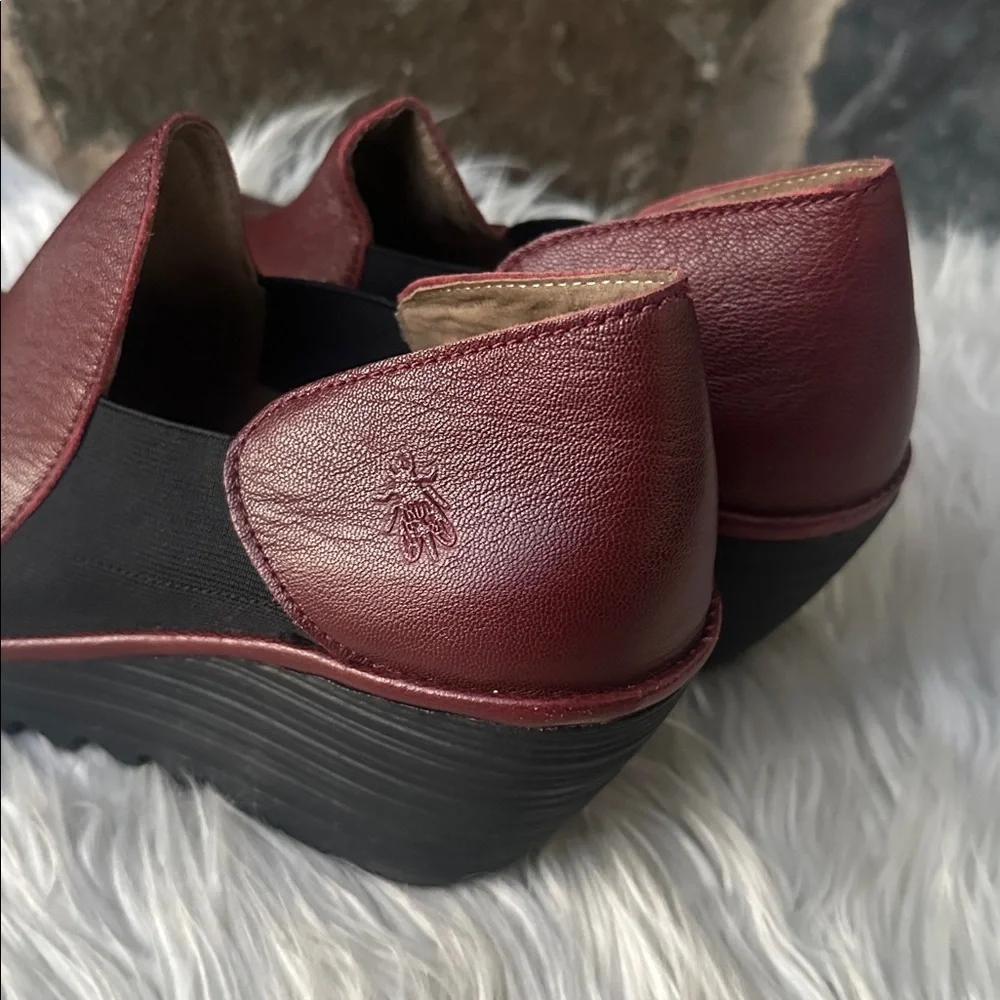 Fly London 'Yua' Genuine Leather Low Cut Wedge Slip-On Shoes in Cherry Size 39